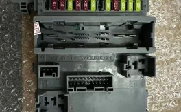 21款本田思域,21款本田思域点烟器保险丝在哪