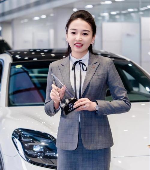 保时捷女销售干净吗 保时捷女销售顾问好干吗