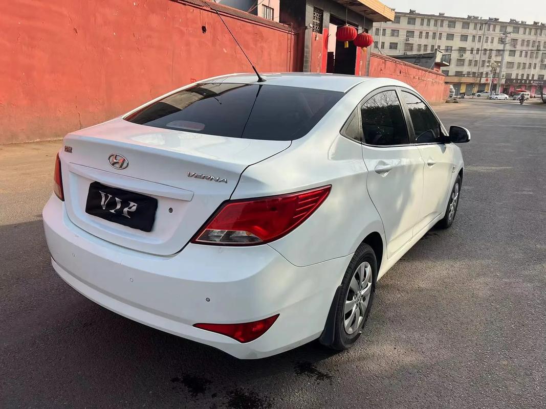 15年瑞纳自动挡二手卖多少钱/15年手动瑞纳还能卖多少